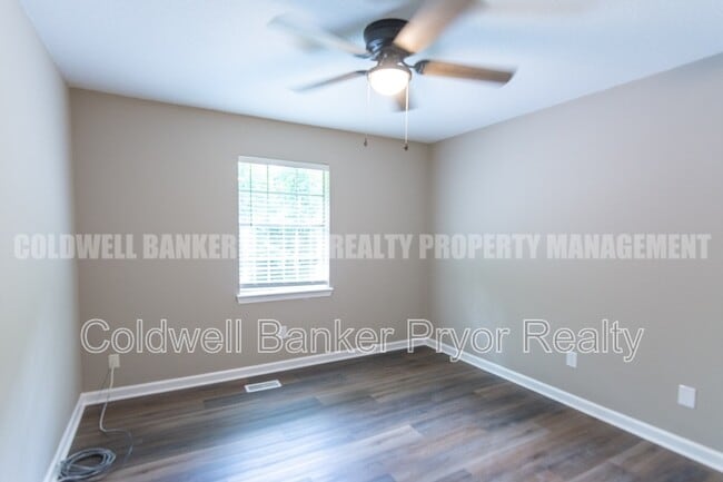 Building Photo - 5824 Moody Sawyer Rd