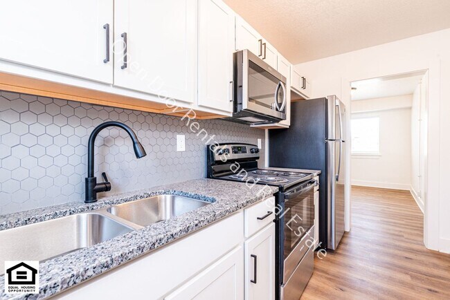 Building Photo - 1823 Griswold Dr