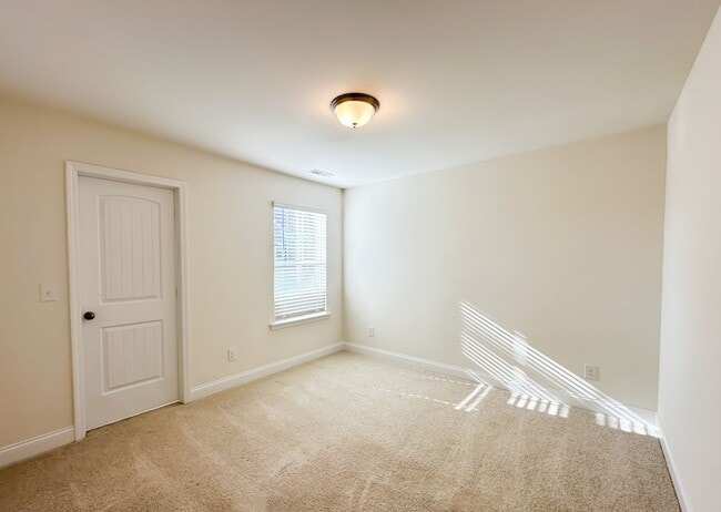 Building Photo - Radiant Townhouse located in Raleigh