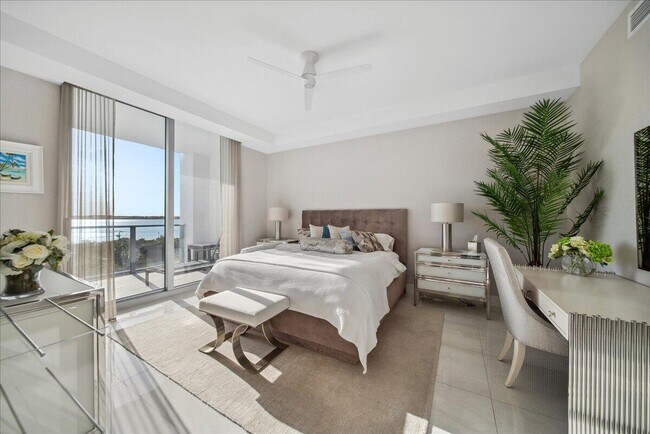 Building Photo - 5000 N Ocean Dr
