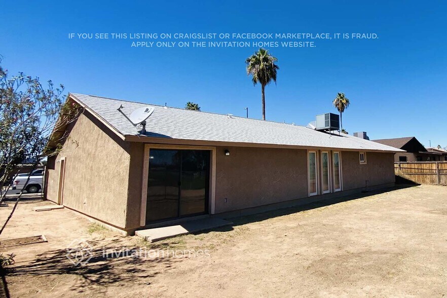 Building Photo - 331 S Cholla St