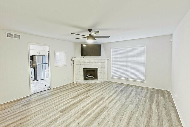 Building Photo - 4800 Northway Dr