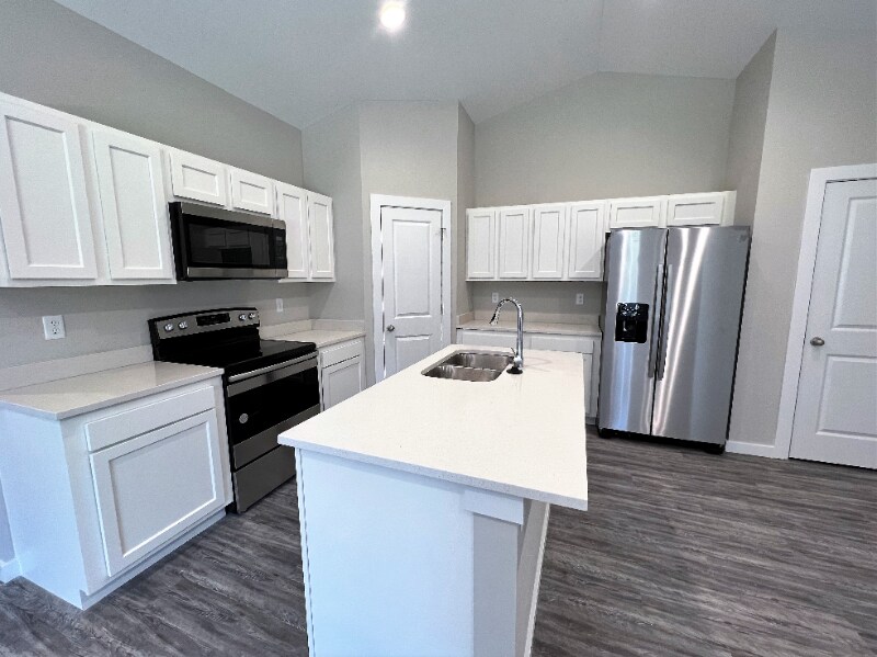 Building Photo - 13515 W Haskell Ct