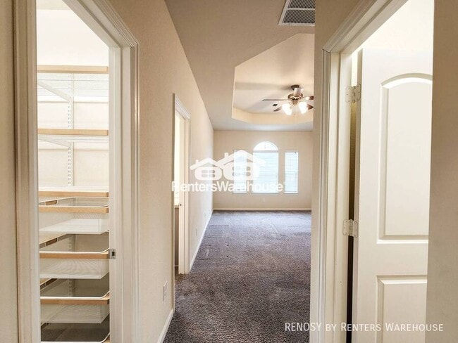 Building Photo - 10717 Madden Oaks Pl
