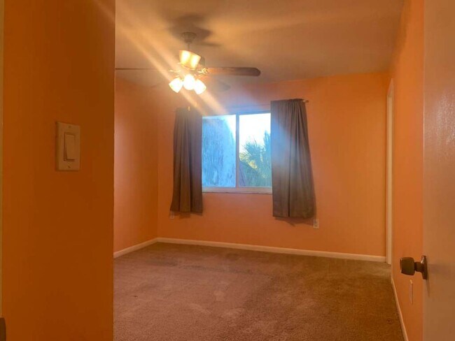 Building Photo - 1420 70th St N