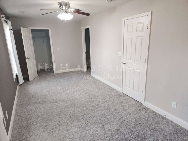 Building Photo - 52 Kirby Rd