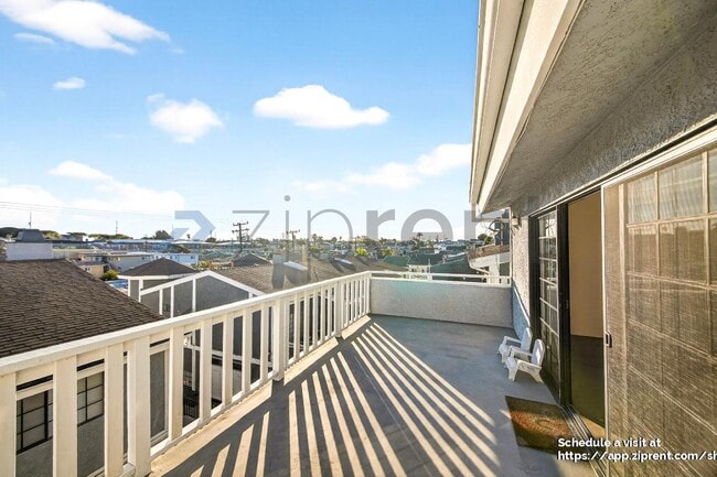 Building Photo - 2021 Carnegie Ln