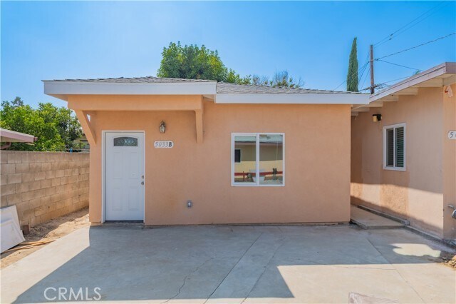 Building Photo - 5033 Sultana Ave