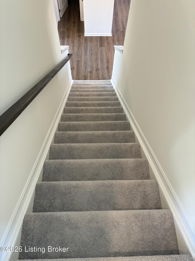 Building Photo - 6814 Oak Rock Dr