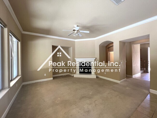 Building Photo - Spacious Anatolia 6bd/3.5ba Home with 5 Car Garage