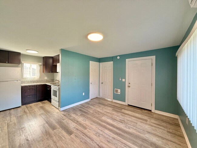 Building Photo - 4041-43 National Ave