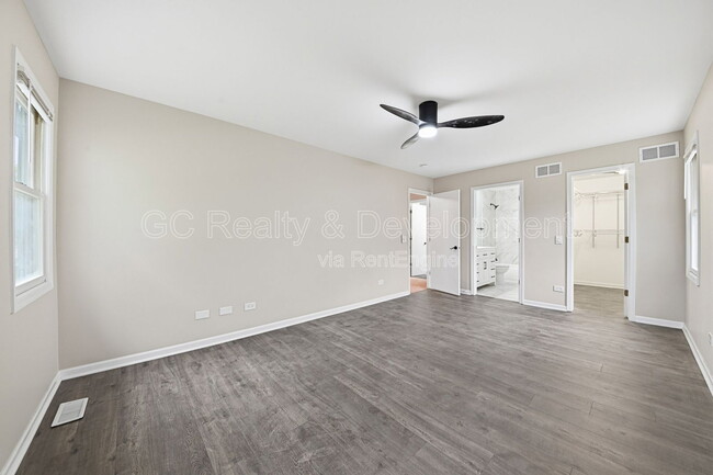 Building Photo - 1244 Pine Grove Ave