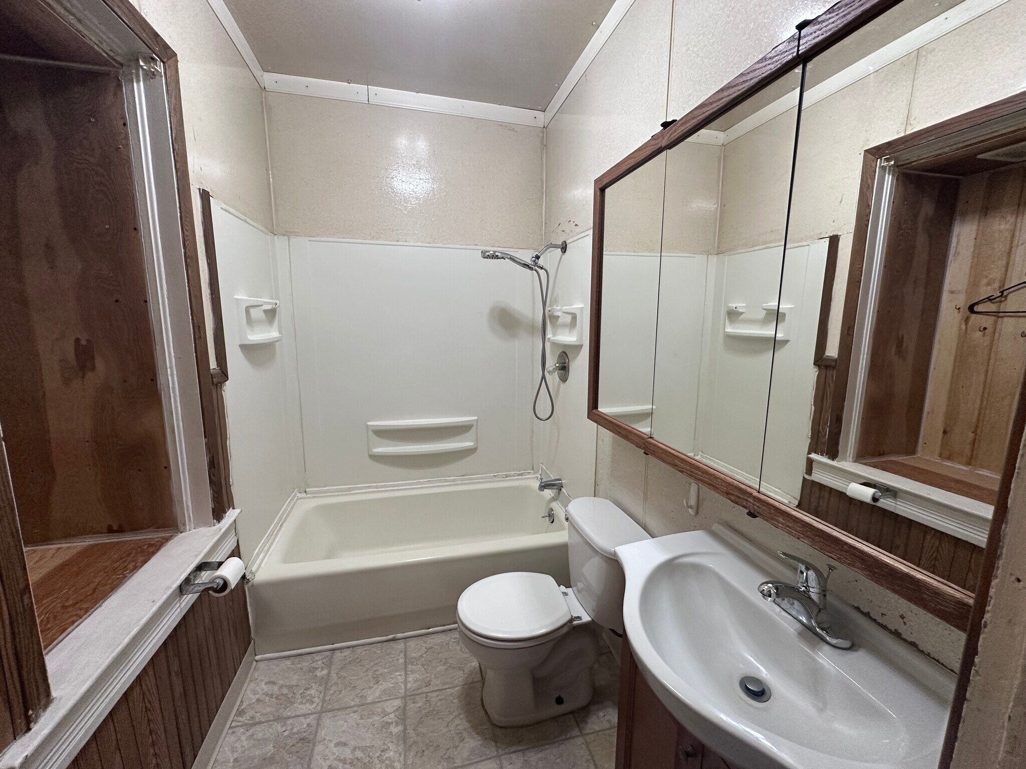 Building Photo - 315 N 2nd Ave