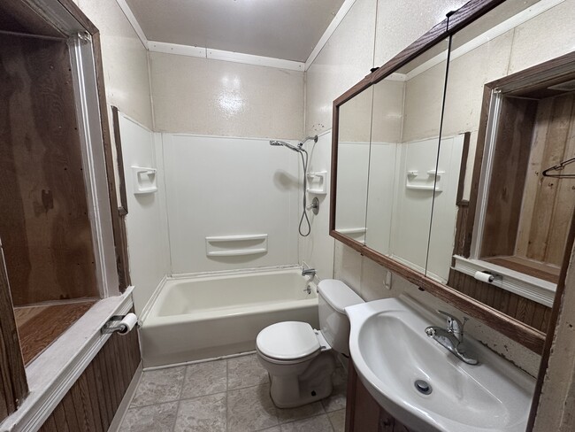 Building Photo - 315 N 2nd Ave