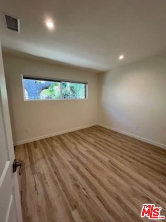 Building Photo - 9946 Farragut Dr