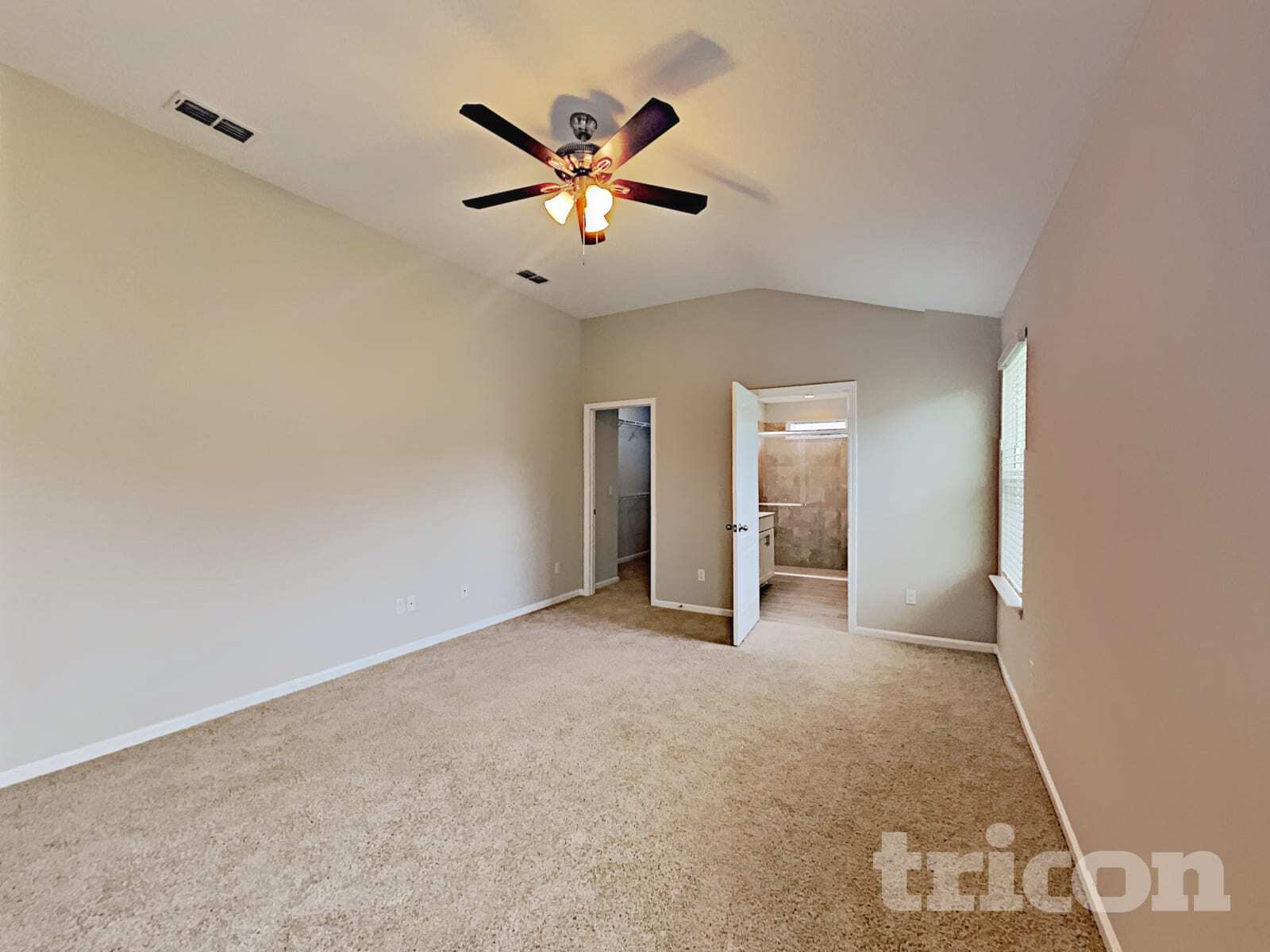 Building Photo - 606 Northside Dr S