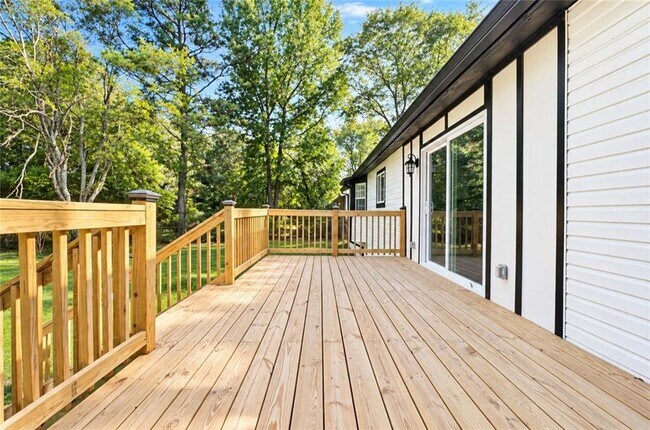 Building Photo - 1659 Almand Creek Dr SW