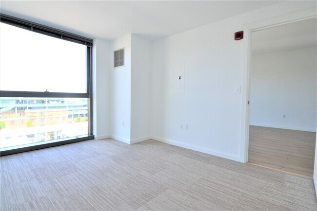 Building Photo - 1282 Boylston St