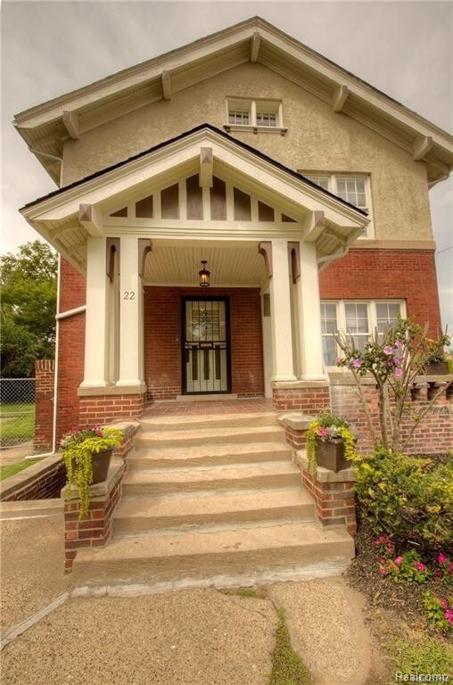 Building Photo - 22 Edison St