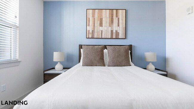 Building Photo - 11900 Marquina Blvd