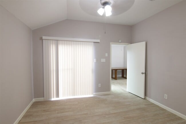 Building Photo - 9130 Autumn Harvest Dr