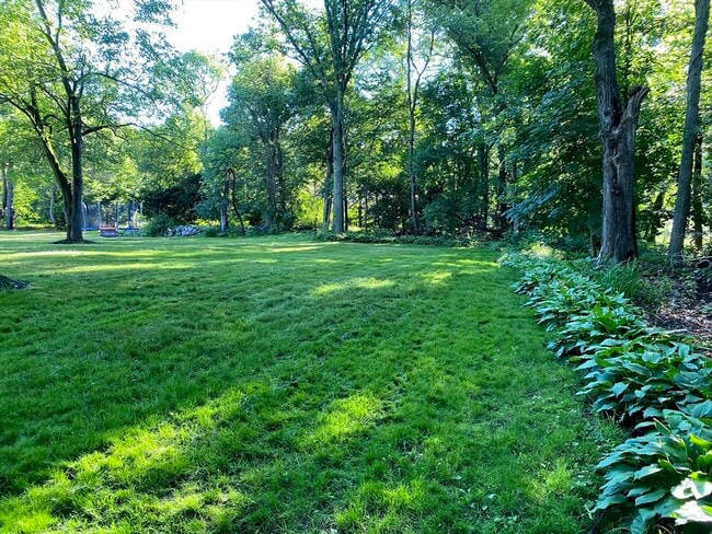 Building Photo - 15 Winchester Dr