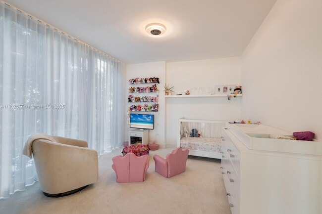 Building Photo - 7928 East Dr