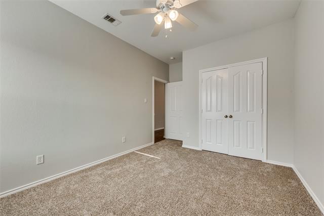 Building Photo - 5832 Center Ridge Dr