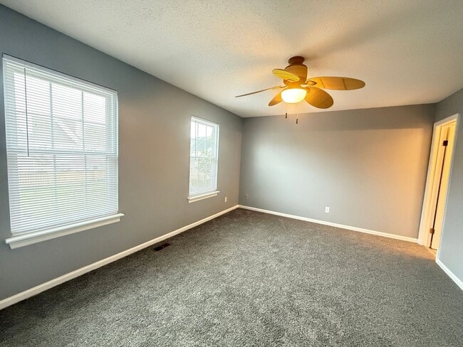 Building Photo - Spacious Virginia Beach Home with Dual Primary Suites & Private Backyard