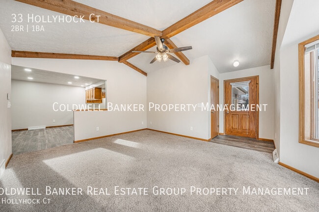 Building Photo - 33 Hollyhock Ct