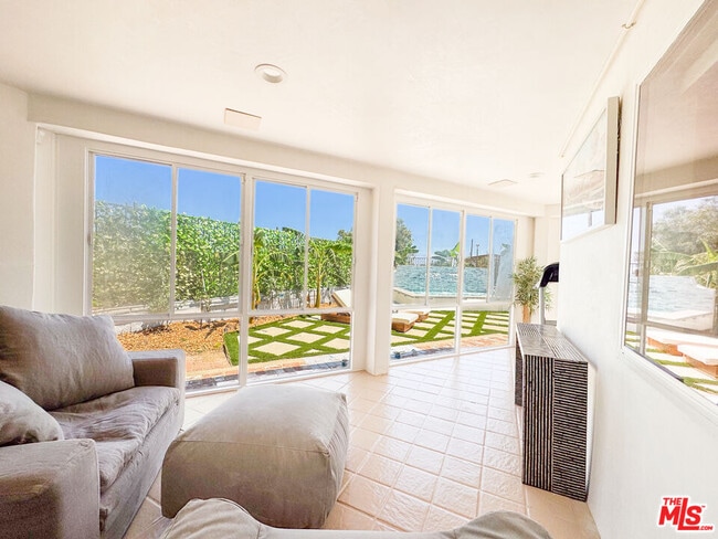 Building Photo - 31271 Bailard Rd