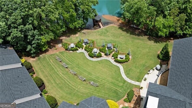 Building Photo - 5861 Yoshino Cherry Ln NE