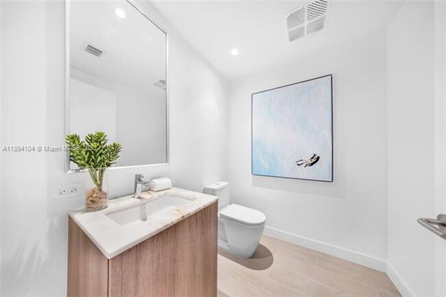 Building Photo - 500 Alton Rd