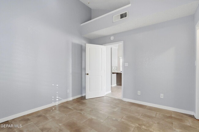 Building Photo - 11734 Stone Castle Dr