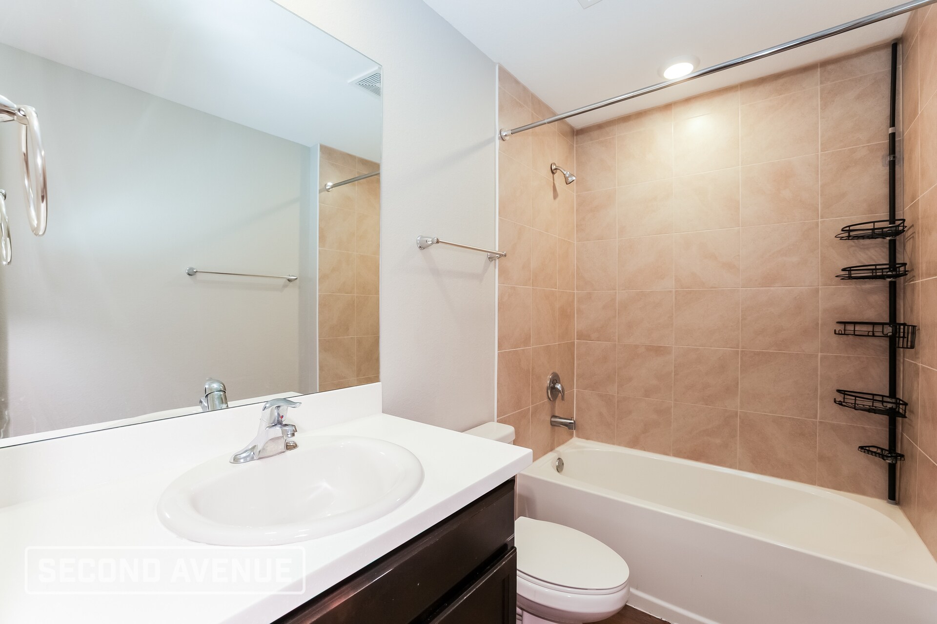 Building Photo - 14103 Hughes Ave