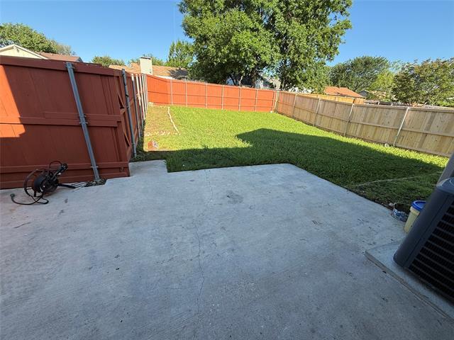 Building Photo - 2317 High Star Dr