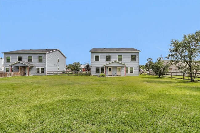 Building Photo - 26148 Avenue