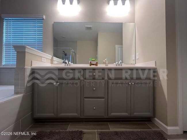 Building Photo - 7592 Rock Brook Dr