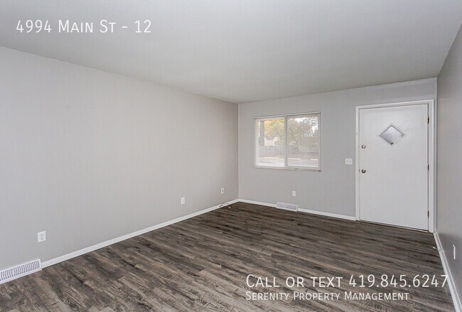 Building Photo - 4994 Main St