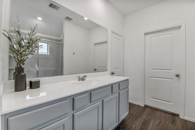 Building Photo - 17018 Westmoreland Promenade Pl