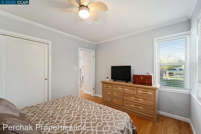 Building Photo - 2 br, 1 bath House - 1680 La Bonita