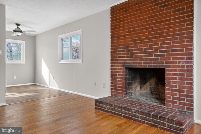 Building Photo - 1597 Katherine Ct