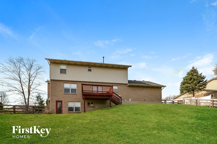Building Photo - 5456 Shady Meadows Dr