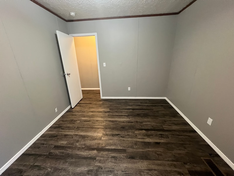 Building Photo - 58 Locust St