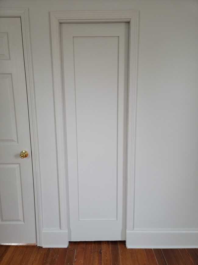 Bonus Pocket-Door Closet - 8637 Pritchard Pl