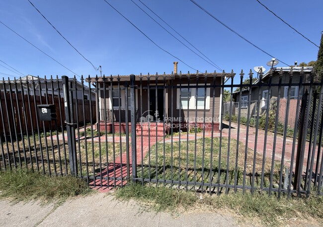 Building Photo - 1715 82nd Ave