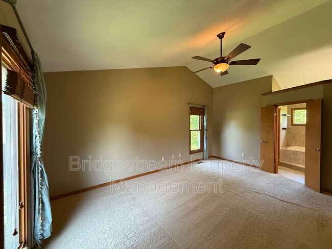 Building Photo - 2627 Gentle Wind Point