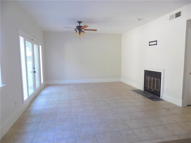 Building Photo - 2605 Enfield Rd