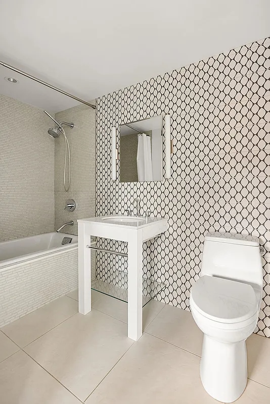 Building Photo - 71 Greene Ave