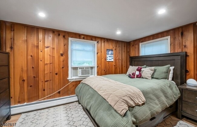 Building Photo - 41 Bellot Rd